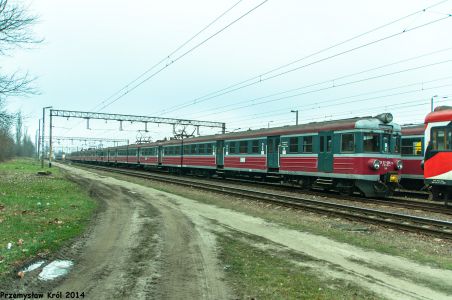 EN57-696 | Stacja Łódź Kaliska