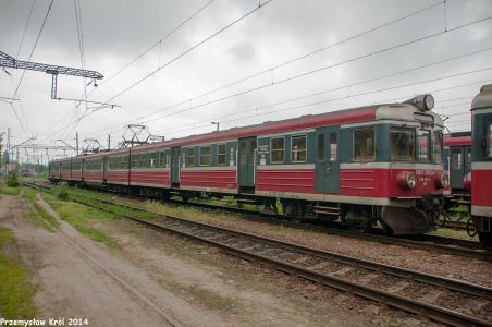 EN57-1022 | Stacja Łódź Kaliska