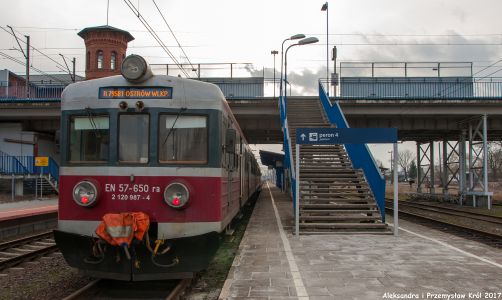 EN57-650 | Stacja Kępno