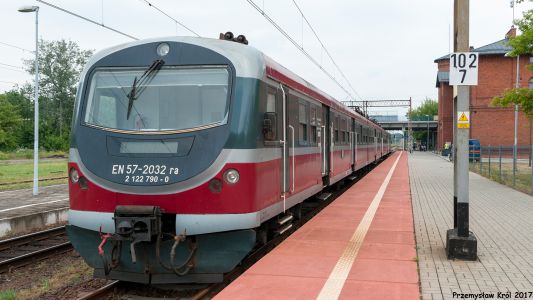 EN57-2032 | Stacja Kępno