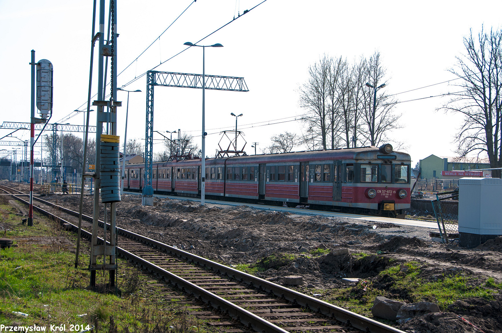 EN57-872 | Stacja Radomsko
