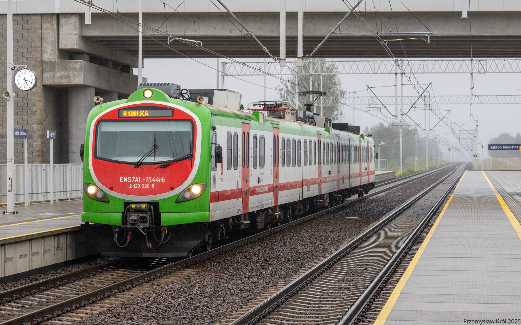 EN57AL-1544 | Przystanek Jabłoń Kościelna