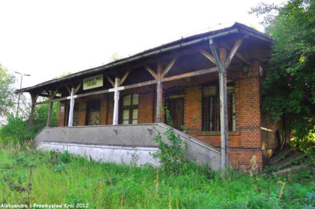 Nieczynna stacja Lasowice Małe Oleskie