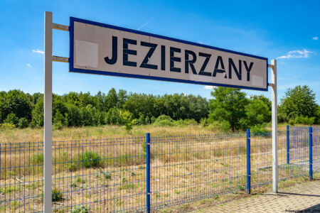 Przystanek Jezierzany