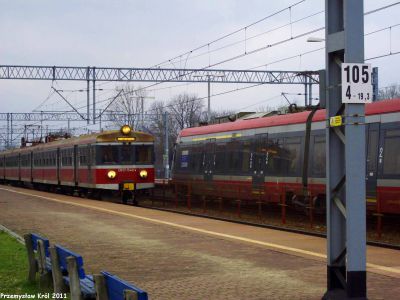 EN57-1546 | Stacja Koluszki