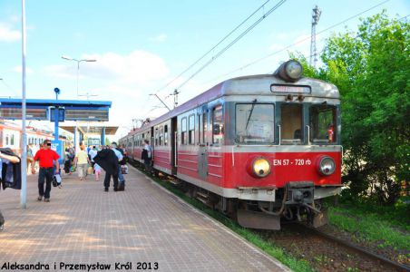 EN57-720 | Stacja Łódź Kaliska