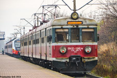 EN57-1242 | Stacja Łódź Kaliska