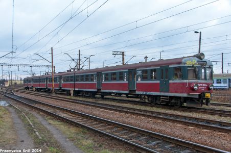 EN57-1260 | Stacja Łódź Kaliska
