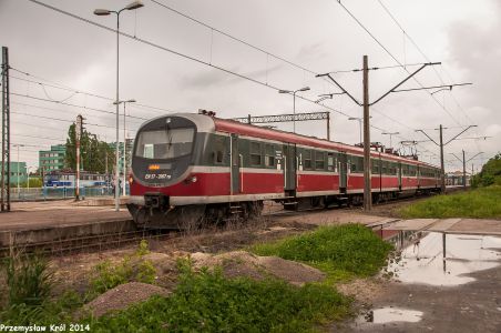 EN57-2067 | Stacja Łódź Kaliska