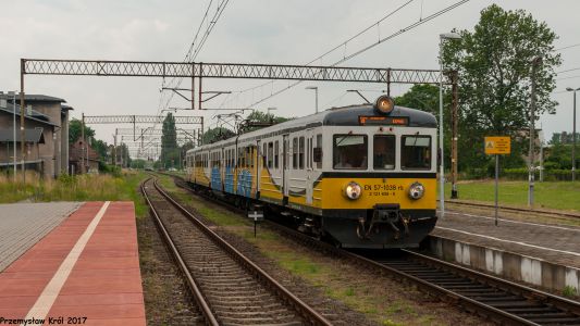 EN57-1038 | Stacja Kępno