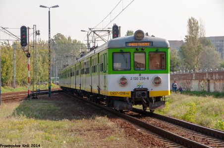EN57-1318 | Stacja Warszawa Wileńska
