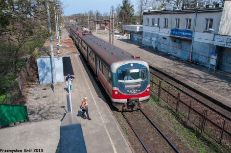 EN57-2074 | Stacja Kuźnia Raciborska