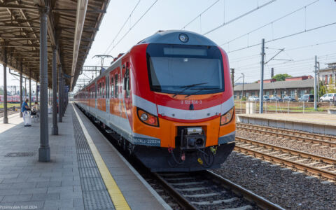EN57ALc-2202 | Stacja Poznań Główny