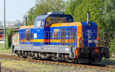 SU4220-005 | Stacja Poznań Główny